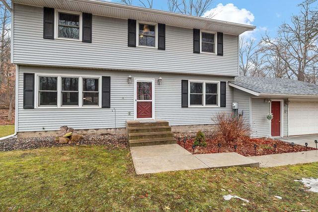 1320 Norcrest Avenue N, Stillwater, MN 55082