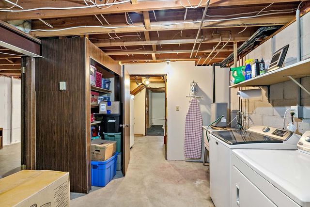 1320 Norcrest Avenue N, Stillwater, MN 55082