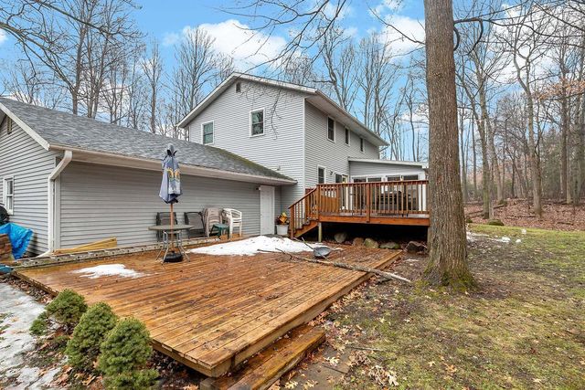 1320 Norcrest Avenue N, Stillwater, MN 55082