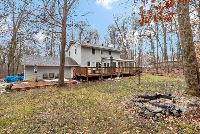 1320 Norcrest Avenue N, Stillwater, MN 55082