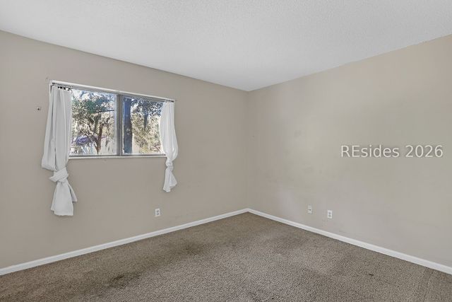 96 Mathews Dr Apt 142, Hilton Head Island, SC 29926