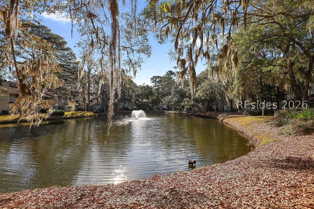 96 Mathews Dr Apt 142, Hilton Head Island, SC 29926