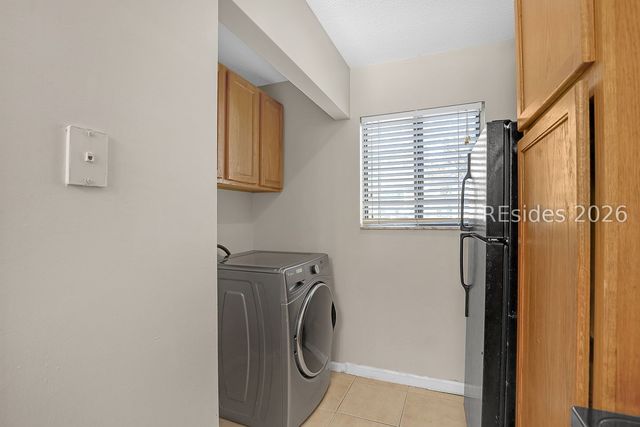 96 Mathews Dr Apt 142, Hilton Head Island, SC 29926