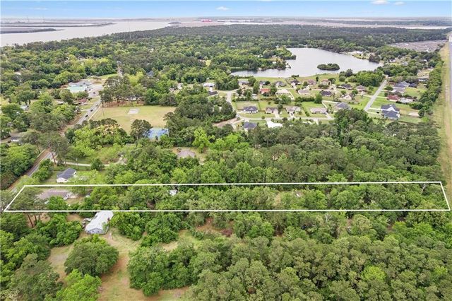 633 Blythe Island Drive, Brunswick, GA 31523