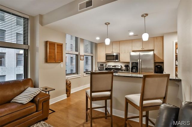 314 Broadway St Louis, Missouri 6310 N 905, St Louis, MO 63102