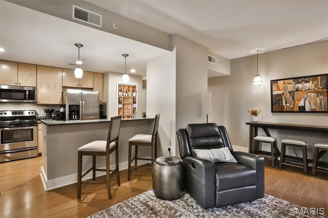 314 Broadway St Louis, Missouri 6310 N 905, St Louis, MO 63102