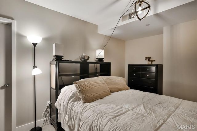 314 Broadway St Louis, Missouri 6310 N 905, St Louis, MO 63102