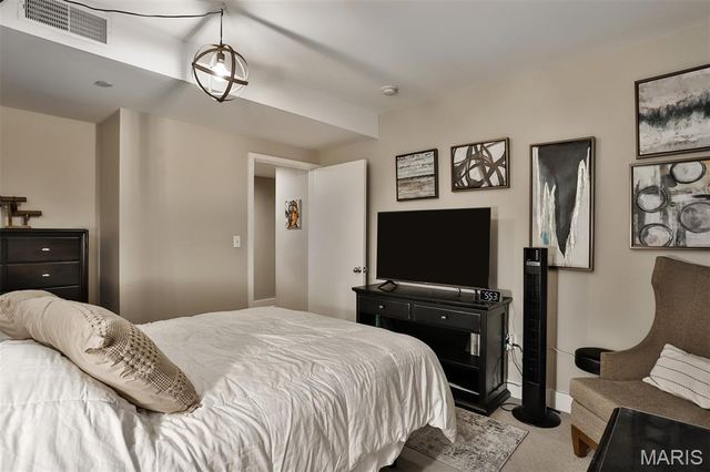 314 Broadway St Louis, Missouri 6310 N 905, St Louis, MO 63102