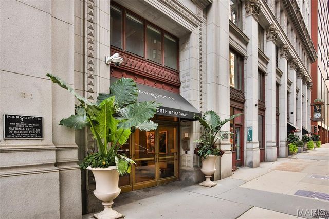 314 Broadway St Louis, Missouri 6310 N 905, St Louis, MO 63102