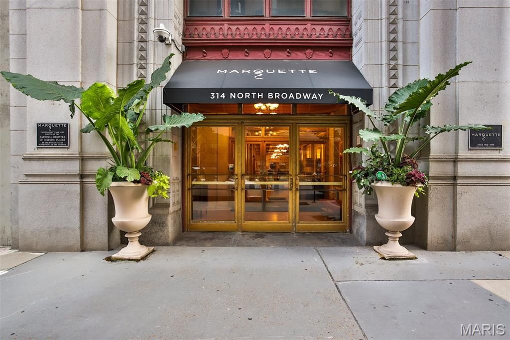 314 Broadway St Louis, Missouri 6310 N 905, St Louis, MO 63102