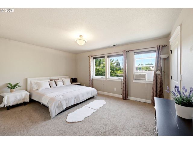 2597 Se 105TH Ave, Portland, OR 97266