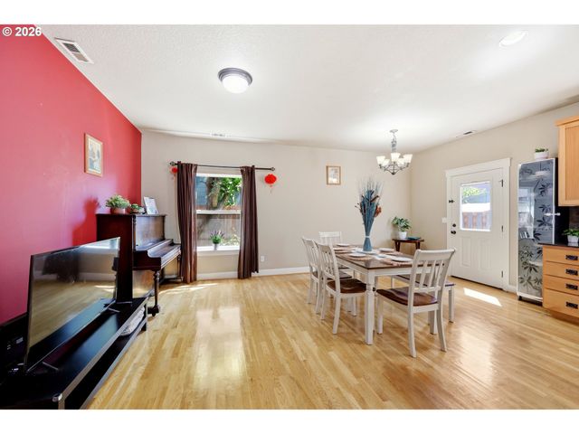 2597 Se 105TH Ave, Portland, OR 97266