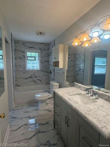 580 Palmerston, River Rouge, MI 48218