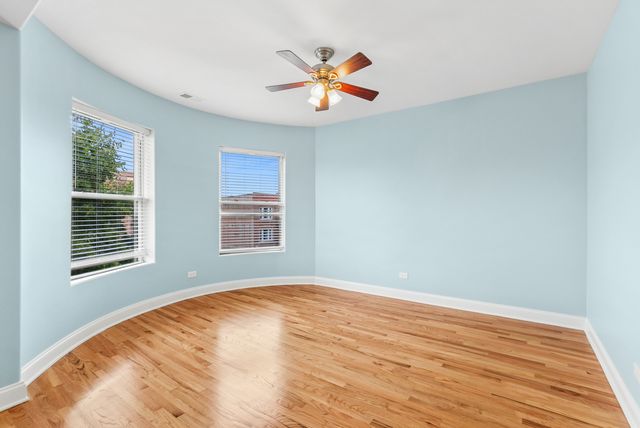4614 S CALUMET Avenue 3S, Chicago, IL 60653