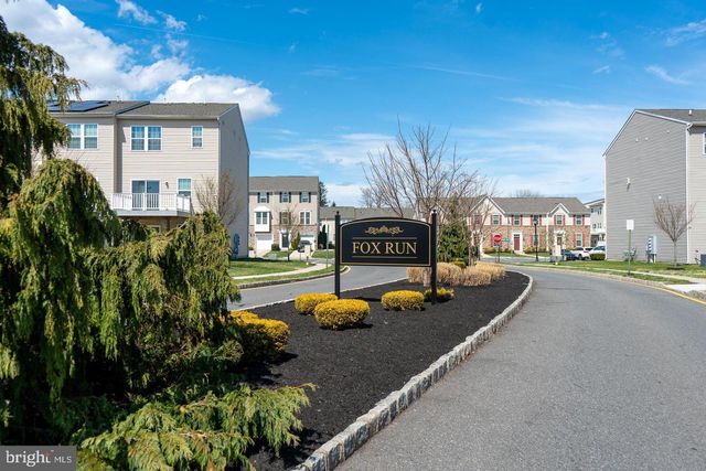 102 BENFORD LN, Edgewater Park, NJ 08010