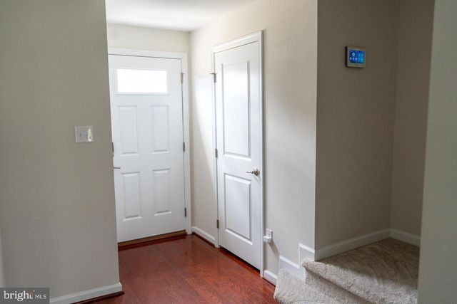 102 BENFORD LN, Edgewater Park, NJ 08010