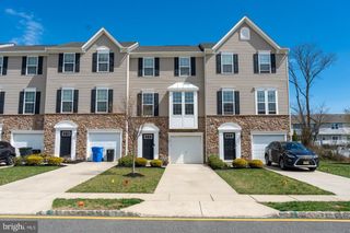 102 BENFORD LN, Edgewater Park, NJ 08010