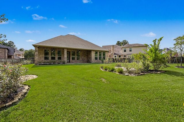 187 Wade Pointe Drive, Montgomery, TX 77316