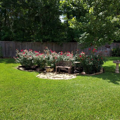 187 Wade Pointe Drive, Montgomery, TX 77316