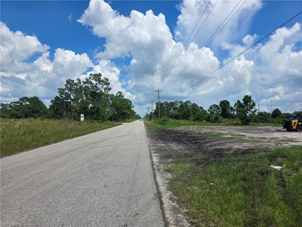 3044 Meadow RD, LEHIGH ACRES, FL 33974 — photo 3