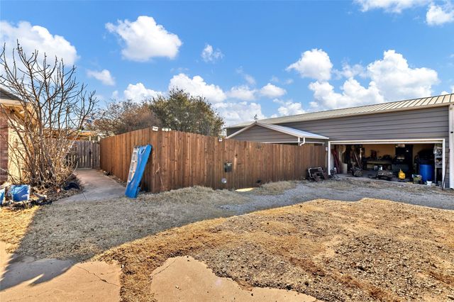 2617 Longhorn Trail, Crowley, TX 76036