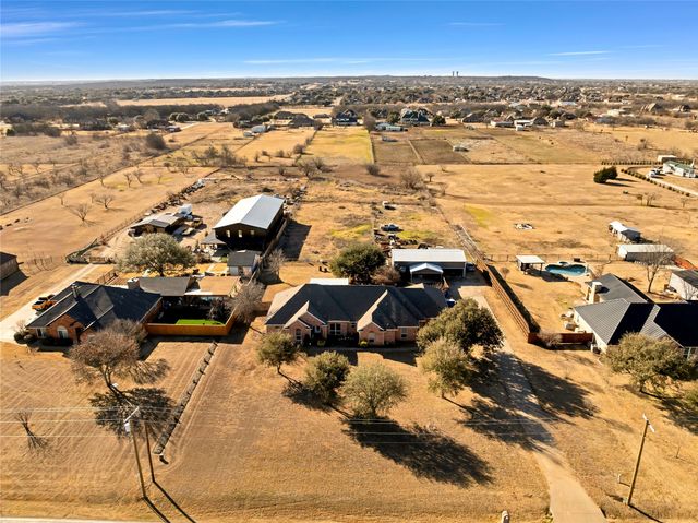 2617 Longhorn Trail, Crowley, TX 76036