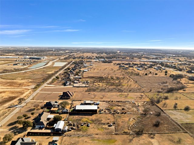2617 Longhorn Trail, Crowley, TX 76036