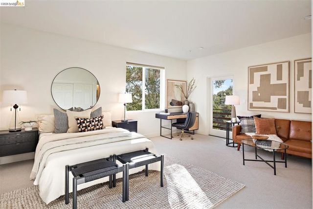6577 Glen Oaks Way, Oakland, CA 94611