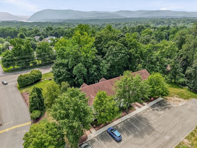309 Gazebo Court, New Windsor, NY 12553