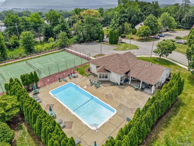 309 Gazebo Court, New Windsor, NY 12553