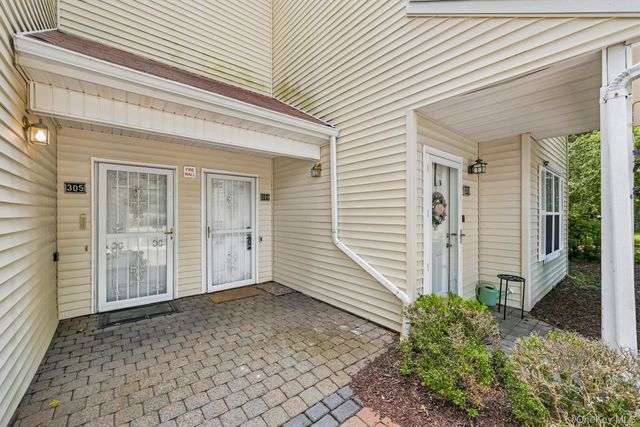 309 Gazebo Court, New Windsor, NY 12553