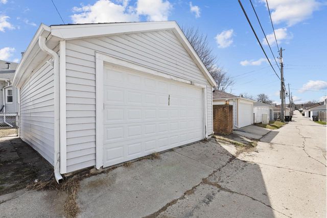 3820 Munkwitz AVENUE, Cudahy, WI 53110