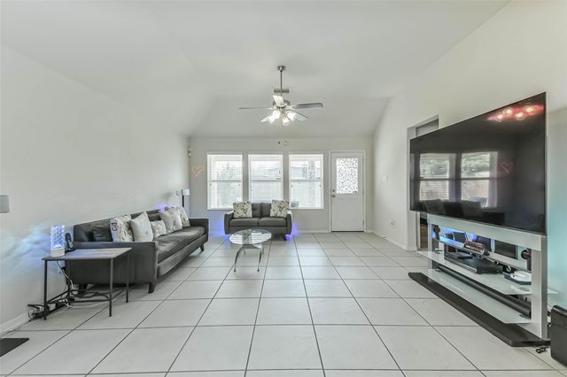 2504 Elm Crossing Trail, Spring, TX 77386