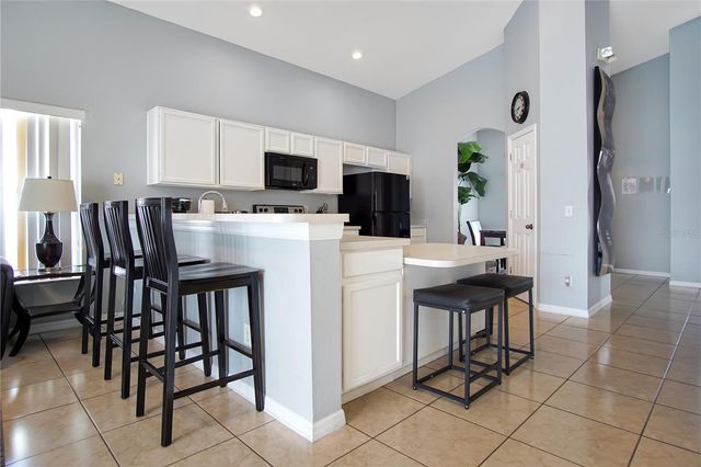 323 CASTLEMAIN CIRCLE, Davenport, FL 33897