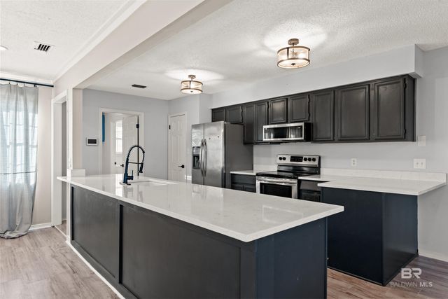 503 W Ariel Avenue, Foley, AL 36535