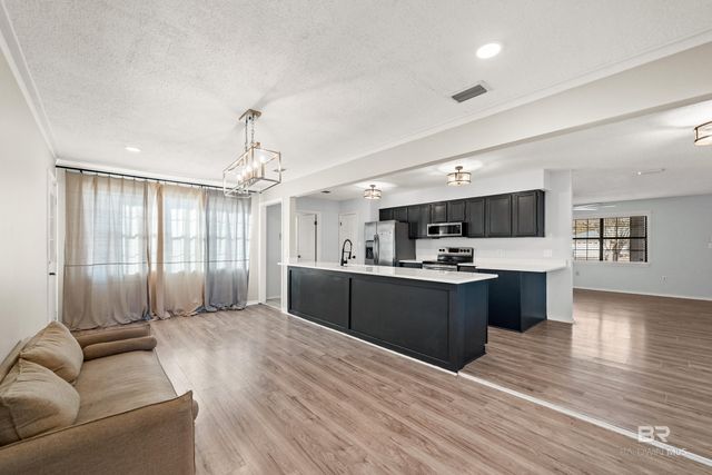 503 W Ariel Avenue, Foley, AL 36535