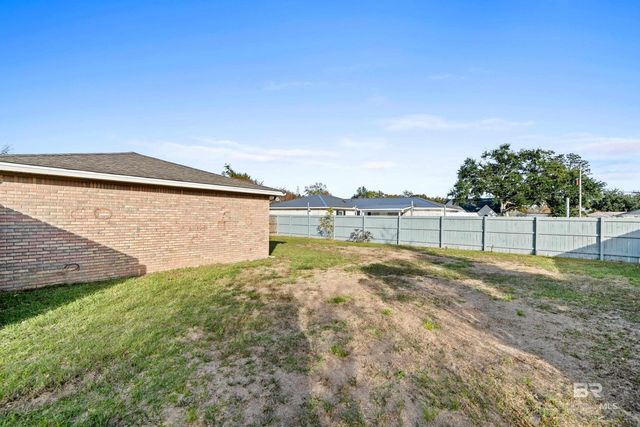 503 W Ariel Avenue, Foley, AL 36535