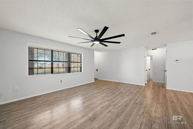 503 W Ariel Avenue, Foley, AL 36535