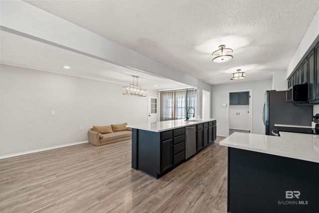 503 W Ariel Avenue, Foley, AL 36535