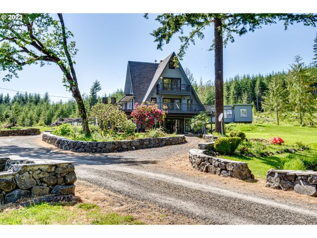 23681 SUTTLE Rd, Veneta, OR 97487