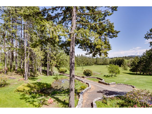 23681 SUTTLE Rd, Veneta, OR 97487