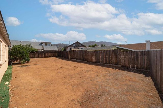 1285 Bates Lane, El Cajon, CA 92021