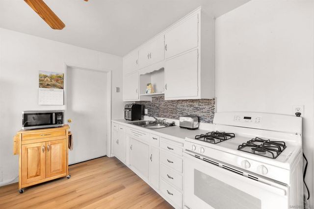 1285 Bates Lane, El Cajon, CA 92021