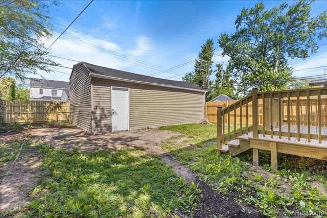 19215 Steel Street, Detroit, MI 48235