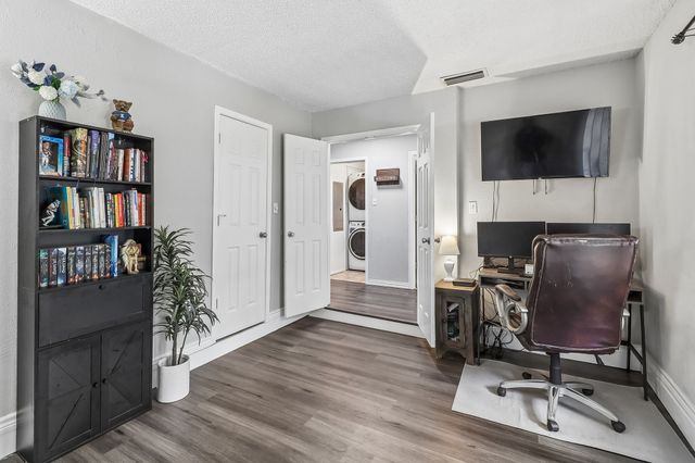 2059 Embassy Way, Carrollton, TX 75006
