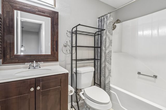2059 Embassy Way, Carrollton, TX 75006