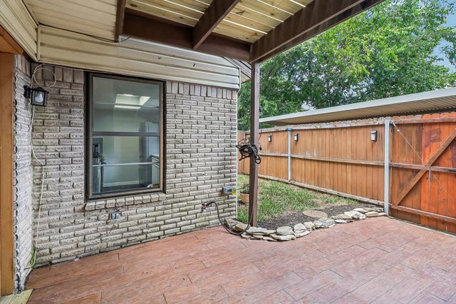 2059 Embassy Way, Carrollton, TX 75006