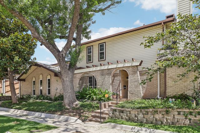 2059 Embassy Way, Carrollton, TX 75006