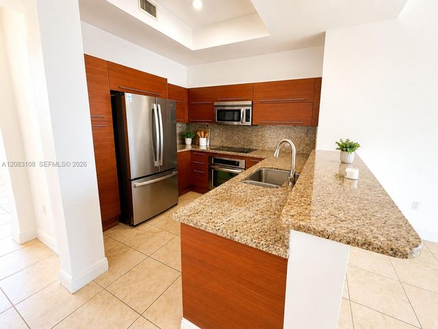 2681 N Flamingo Road 2705S, Sunrise, FL 33323
