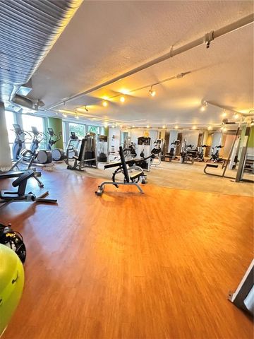 2681 N Flamingo Road 2705S, Sunrise, FL 33323